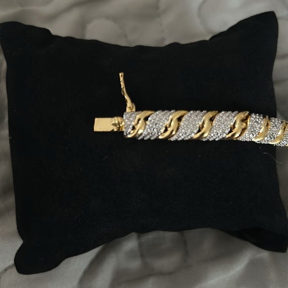 Gold and Diamond Tennis Bracelet 7.5” - Picture 4 of 6